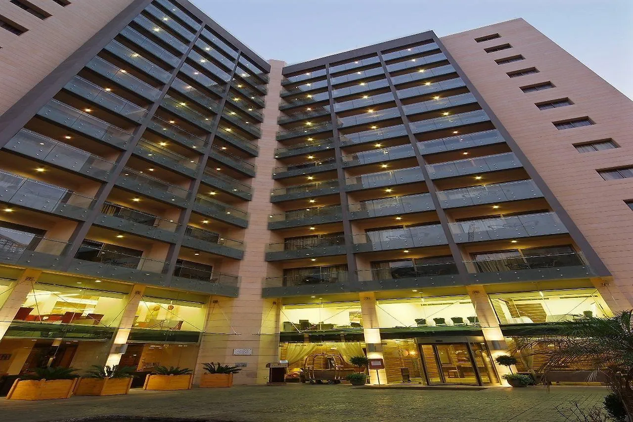 Ramada By Wyndham Downtown Beirut Hotel Líbano