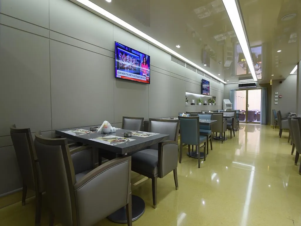 Отель Ramada By Wyndham Downtown Бейрут 4*,
